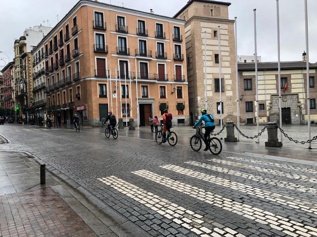 Mayor Calle: Historic Centro Apartment near Plaza Mayor Madrid Exterior photo