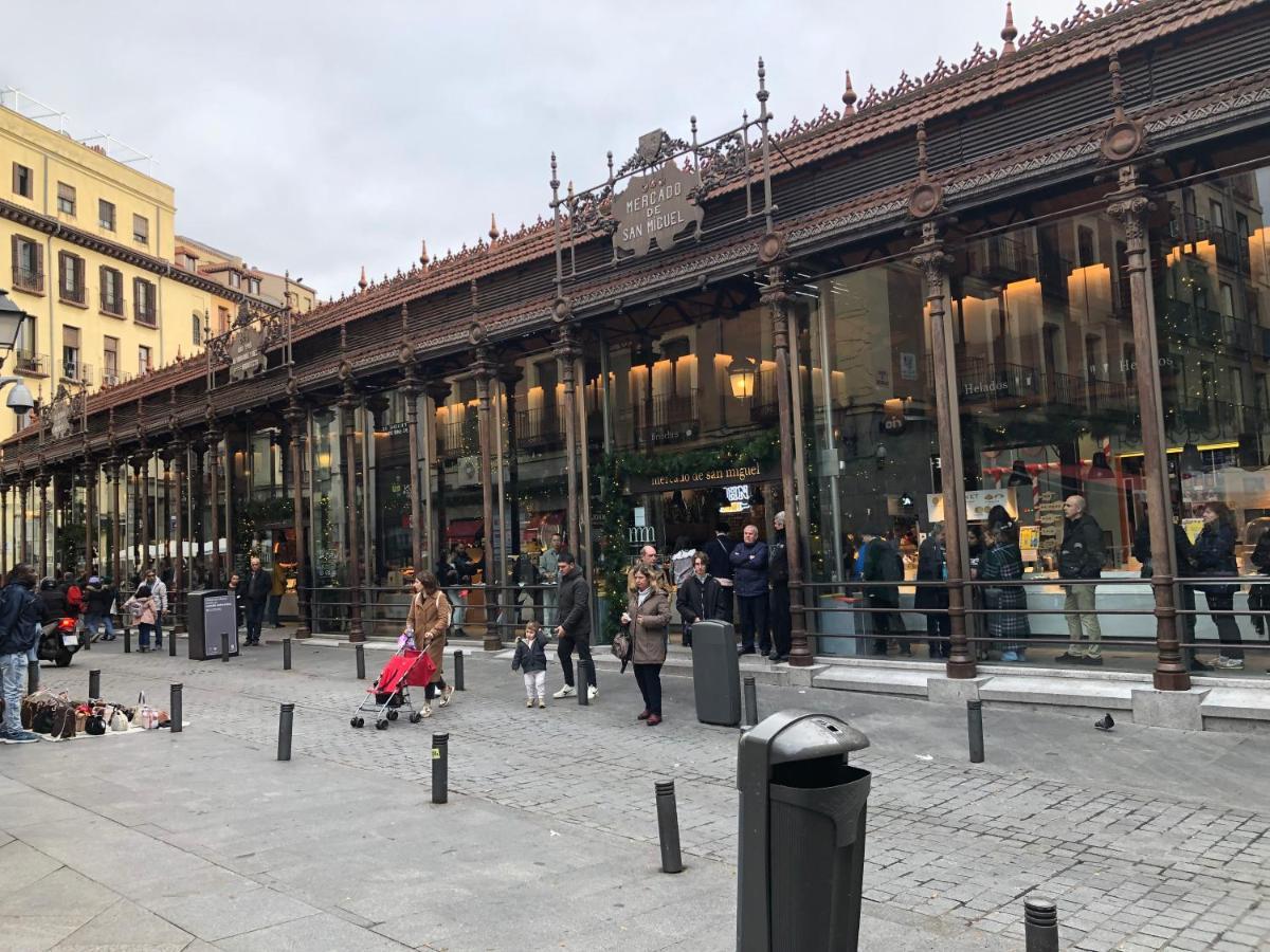 Mayor Calle: Historic Centro Apartment near Plaza Mayor Madrid Exterior photo
