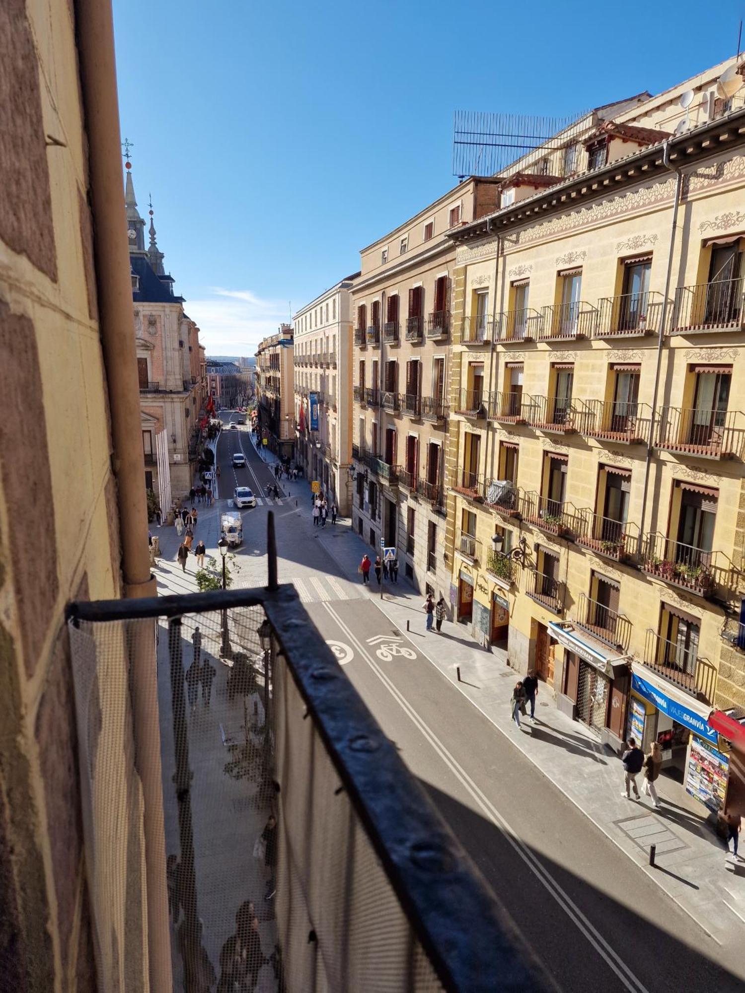 Mayor Calle: Historic Centro Apartment near Plaza Mayor Madrid Exterior photo